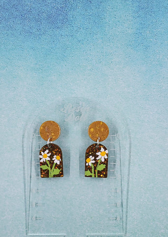 Lilly mini drop earrings