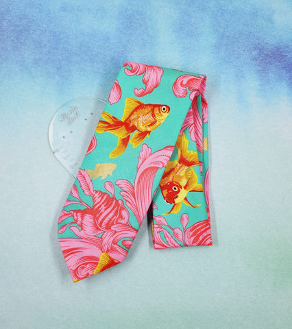 Gold fish neck tie